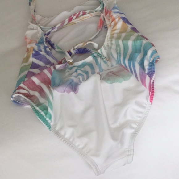 WILDFOX ONE-PIECE SWIMSUIT - Picture 4 of 7